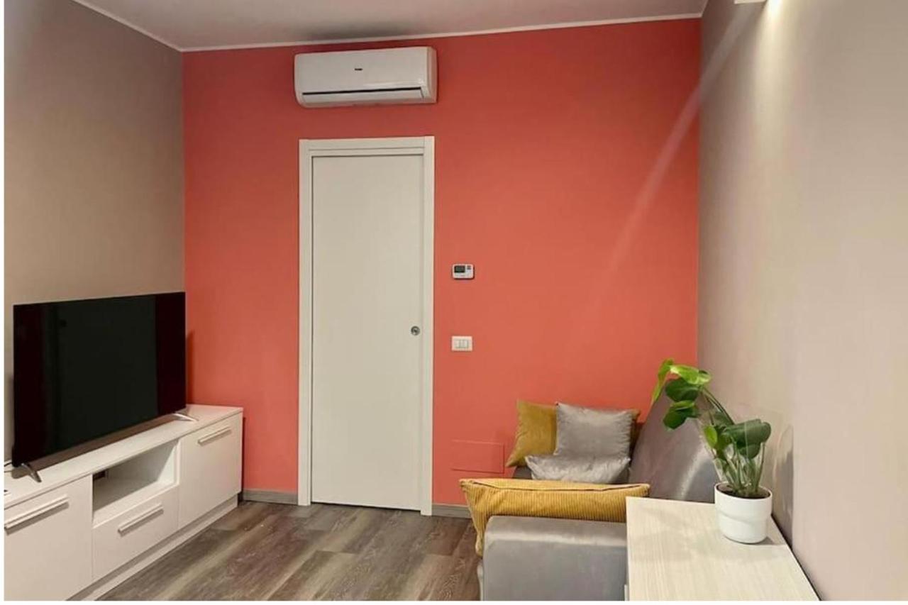 Appartamento In Centro A Milano Con A/C & Wi-Fi Esterno foto